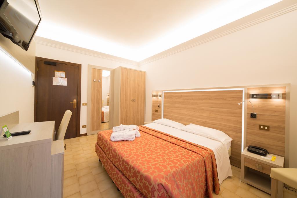 Hotel Carancini Salsomaggiore Terme Exterior photo